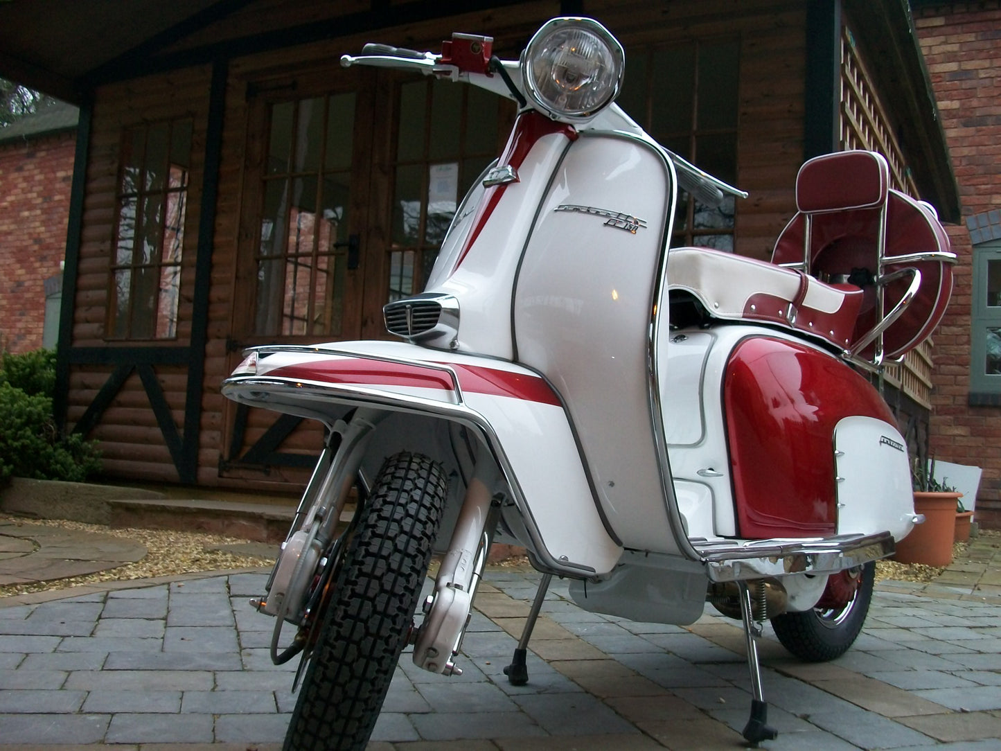 Volare Electric Classic Lambretta Style Scooters